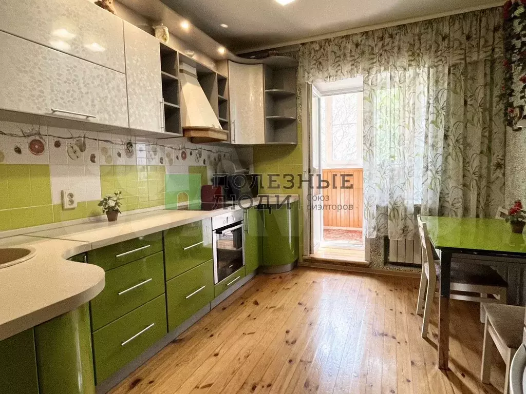 3-к. квартира, 81 м, 1/12 эт. - Фото 0