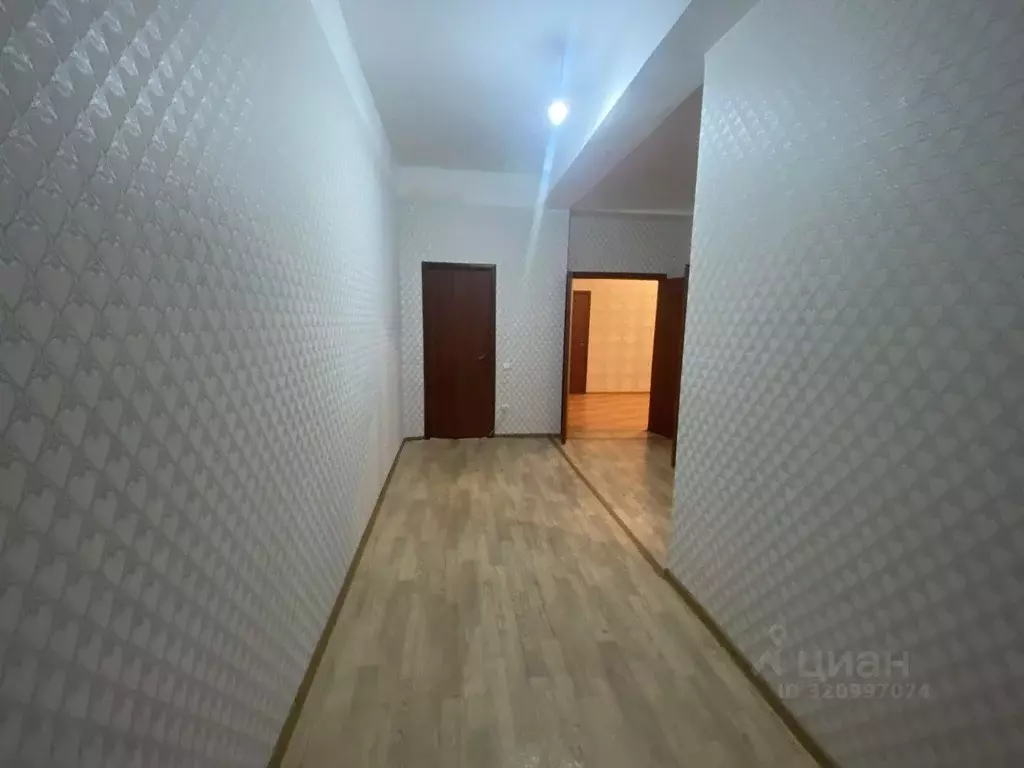 4-к кв. Дагестан, Махачкала ул. Времена Года (94.0 м) - Фото 1
