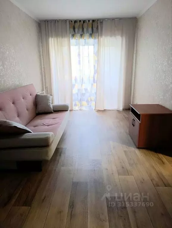 1-к кв. Омская область, Омск ул. Вавилова, 31 (39.0 м) - Фото 0