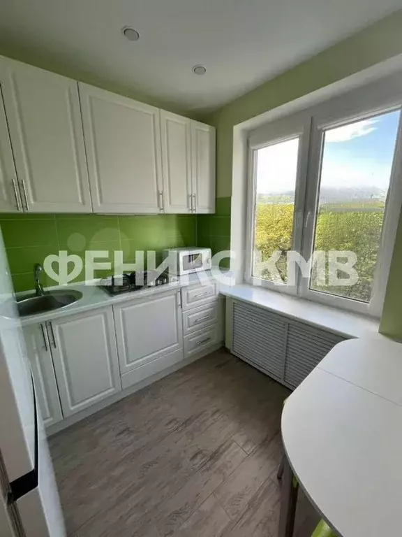 2-к. квартира, 45 м, 5/5 эт. - Фото 0