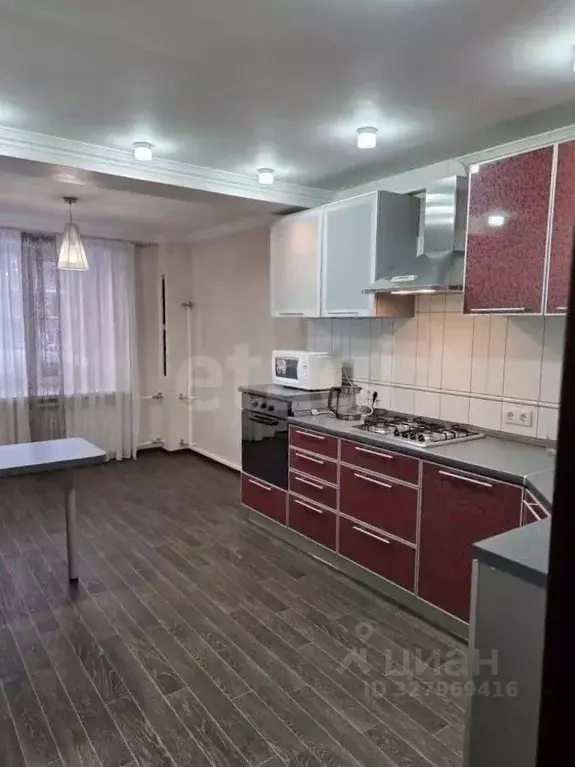 1-к кв. Удмуртия, Ижевск ул. Коммунаров, 349 (52.3 м) - Фото 1