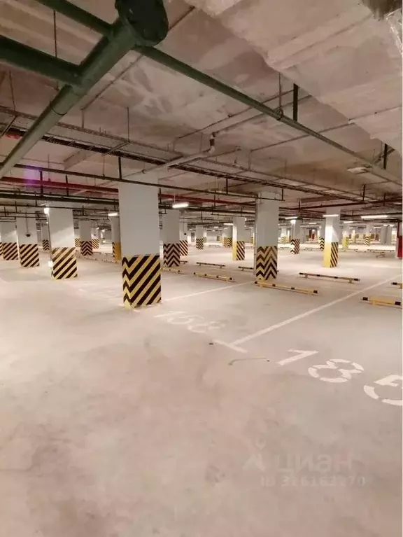 Гараж в Московская область, Ленинский городской округ, пос. Битца ... - Фото 1