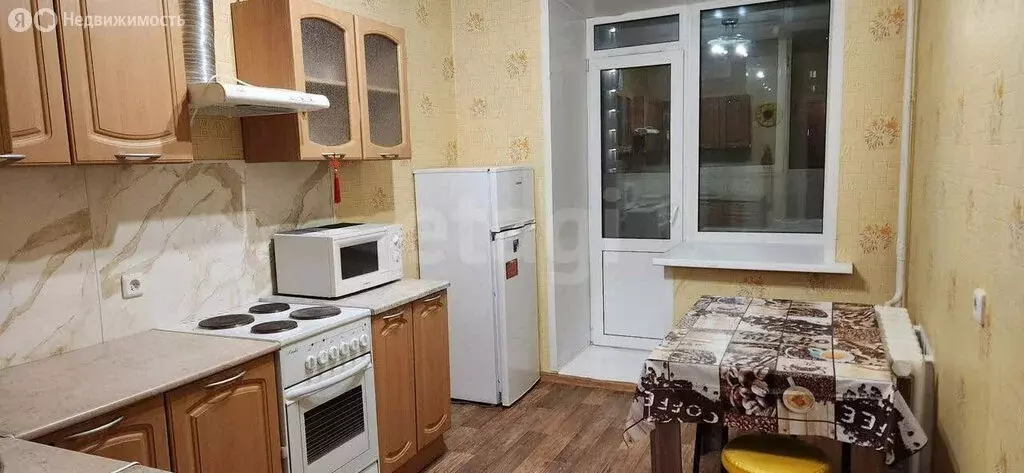 2-комнатная квартира: Пермь, улица Калинина, 42 (58 м) - Фото 2