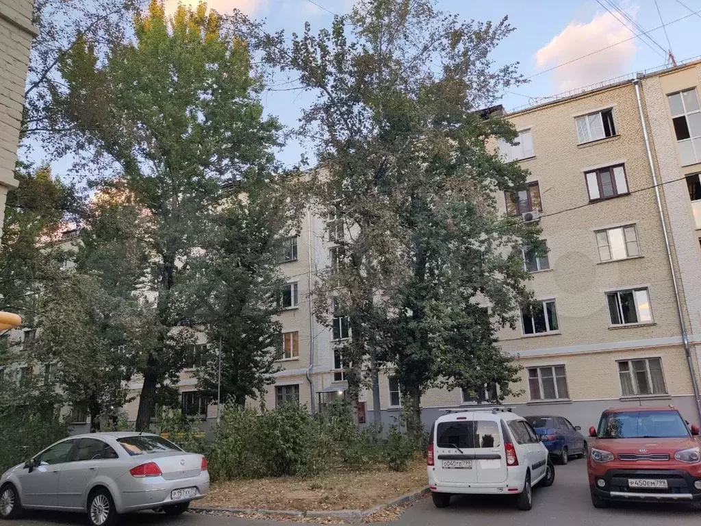 Комната 13,5 м в 4-к., 1/5 эт. - Фото 1