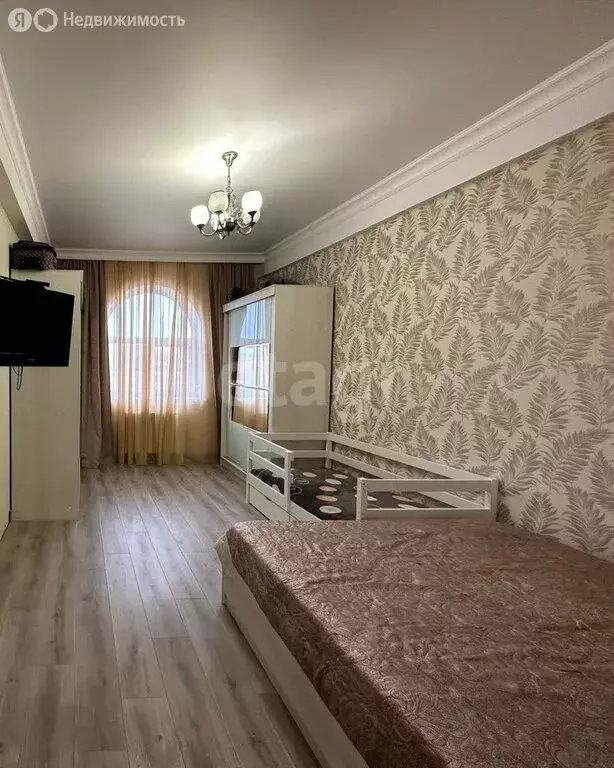 2-комнатная квартира: Черкесск, проспект Ленина, 50к1 (72.8 м) - Фото 0