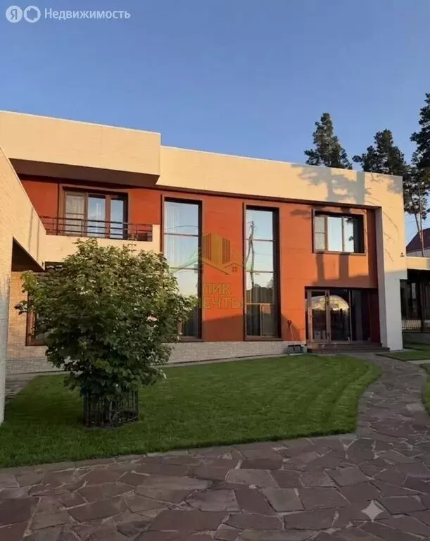 Дом в Улан-Удэ, Усадебная улица (333.4 м) - Фото 1