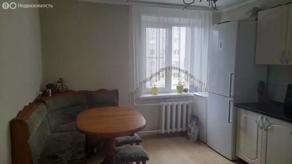 3-комнатная квартира: Старый Оскол, бульвар Дружбы (53 м) - Фото 1
