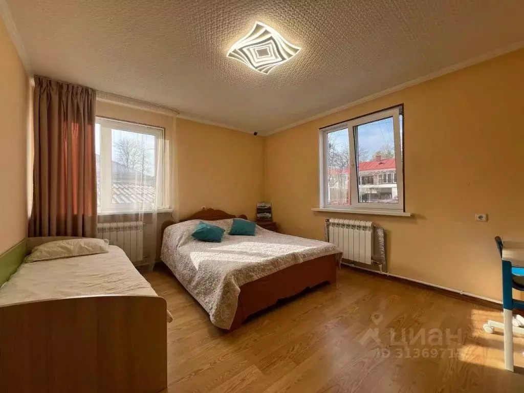 2-к кв. Ставропольский край, Кисловодск Кабардинская ул., 37 (41.2 м) - Фото 0