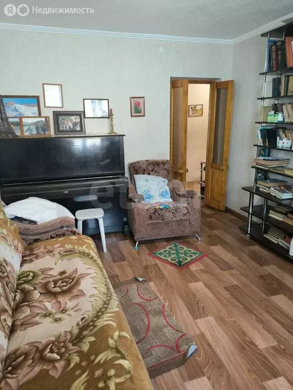 2-комнатная квартира: село Майма, Социалистическая улица, 8 (41 м) - Фото 0