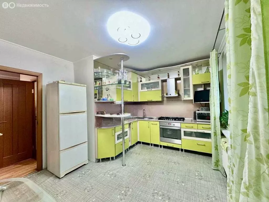 3-комнатная квартира: Великий Новгород, Донецкий район, улица ... - Фото 1