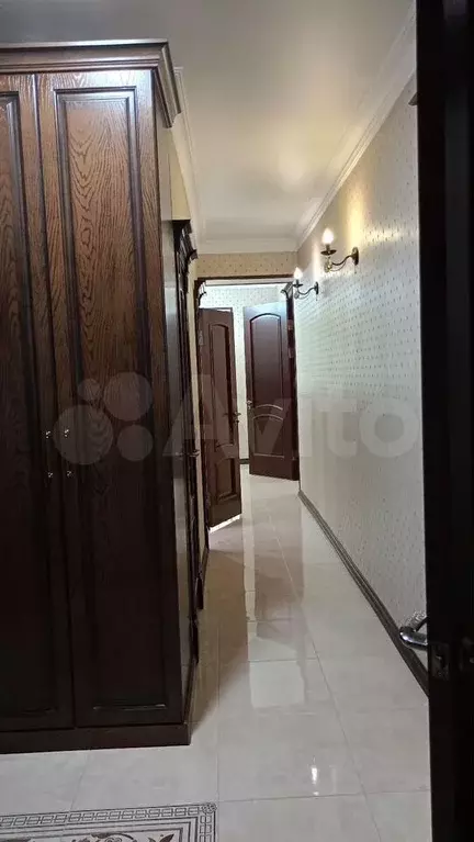 3-к. квартира, 100 м, 1/5 эт. - Фото 0
