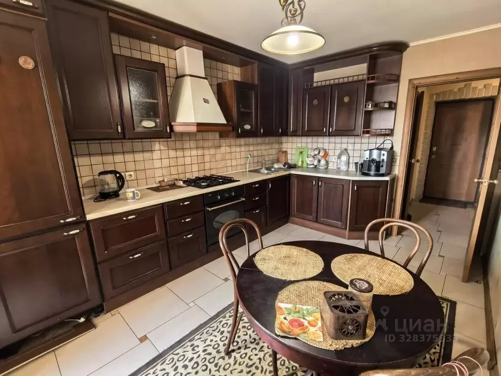 3-к кв. Смоленская область, Смоленск ул. Кирова, 30А (98.0 м) - Фото 1