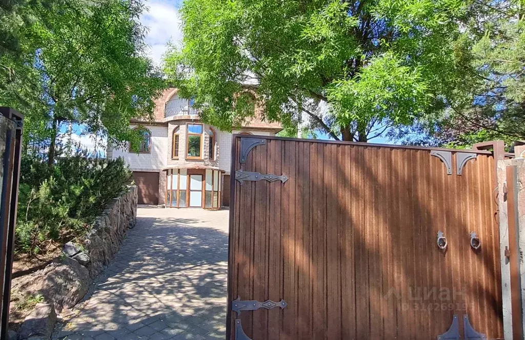 Дом в Ленинградская область, Всеволожский район, Бугровское городское ... - Фото 1