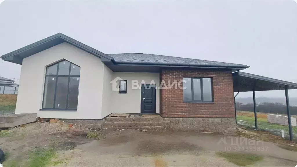 Дом в Белгородская область, Белгородский район, Дубовское с/пос, с. ... - Фото 1