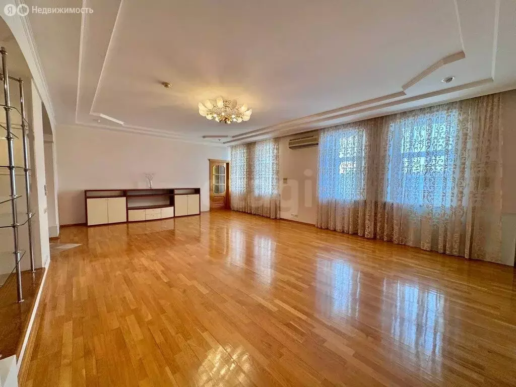 7-комнатная квартира: Казань, улица Бутлерова, 20 (371.9 м) - Фото 2