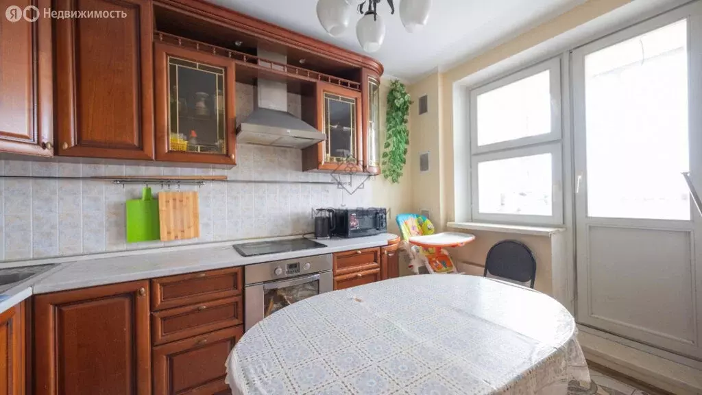3-комнатная квартира: Москва, Изюмская улица, 28 (79.5 м) - Фото 1