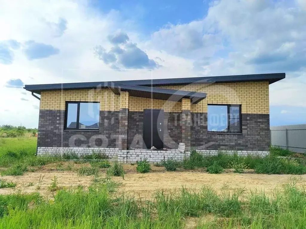 Дом в Воронежская область, с. Новая Усмань ул. Успенская, 30 (105 м) - Фото 1