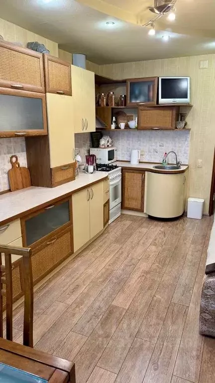 2-к кв. Краснодарский край, Ейск ул. Калинина, 73/4 (70.0 м) - Фото 1