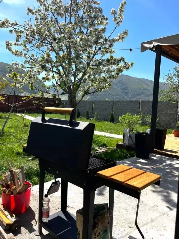 Дом в Дагестан, Казбековский район, Зубутлинский сельсовет, с. ... - Фото 2