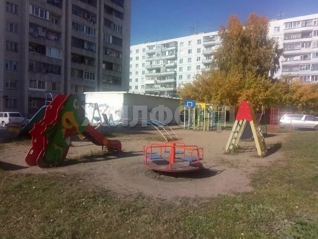 Комната Новосибирская область, Бердск ул. Российская, 9 (18.2 м) - Фото 0