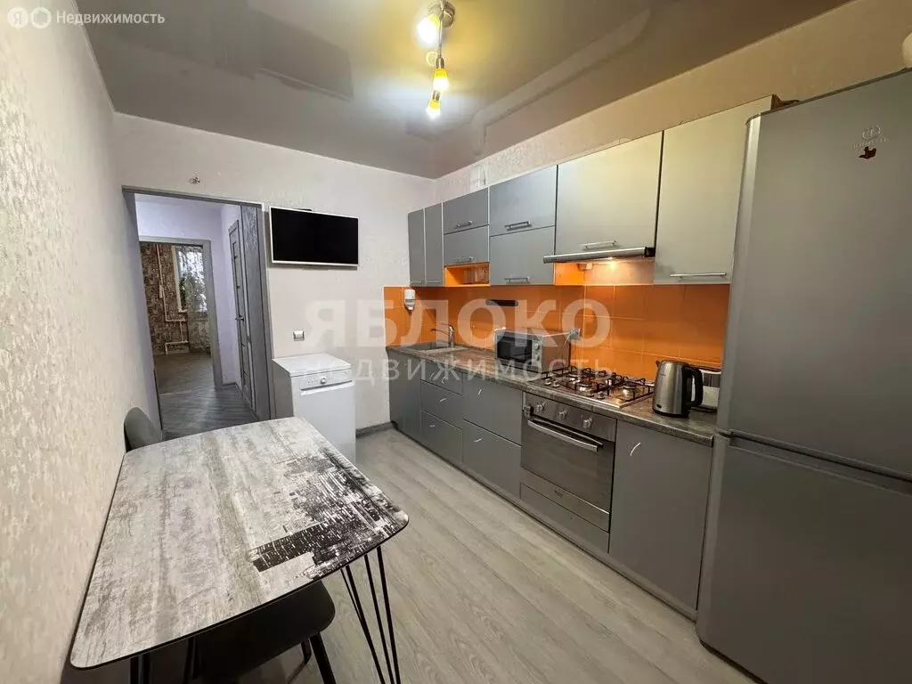 2-комнатная квартира: Березники, улица Льва Толстого, 33 (51 м) - Фото 0
