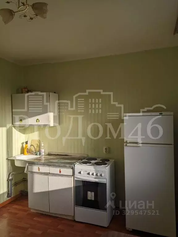 1-к кв. Курская область, Курск просп. Вячеслава Клыкова, 73 (37.5 м) - Фото 2