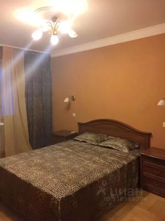 3-к кв. Москва ул. Академика Анохина, 9 (85.0 м) - Фото 0