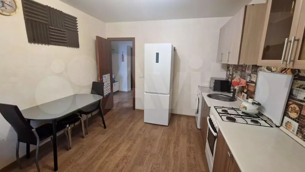1-к. квартира, 38 м, 1/3 эт. - Фото 1
