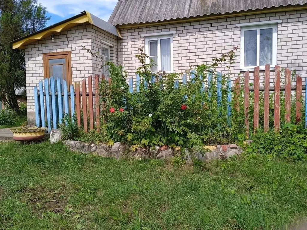 Дом в Псковская область, Великолукский район, Лычевская волость, д. ... - Фото 0