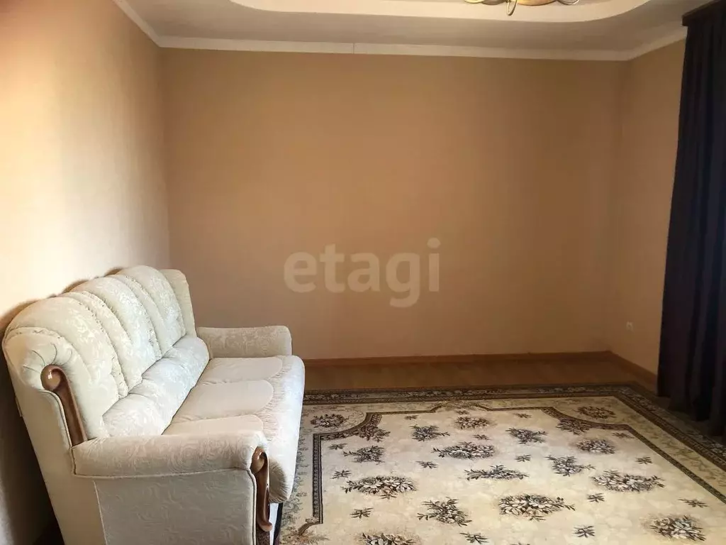 2-к кв. Коми, Сыктывкар Интернациональная ул., 111 (61.5 м) - Фото 1