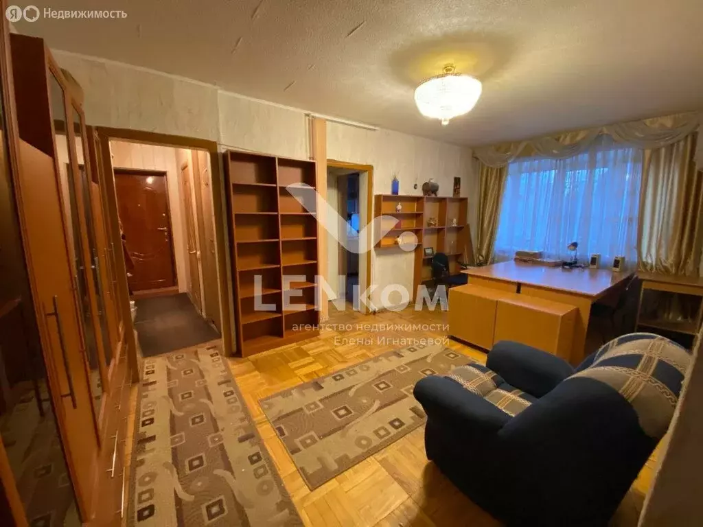 3-комнатная квартира: Ижевск, улица Кирова, 113 (55 м) - Фото 1