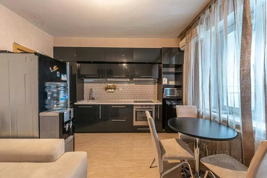 2-к кв. Свердловская область, Екатеринбург ул. Ясная, 33 (67.0 м) - Фото 1