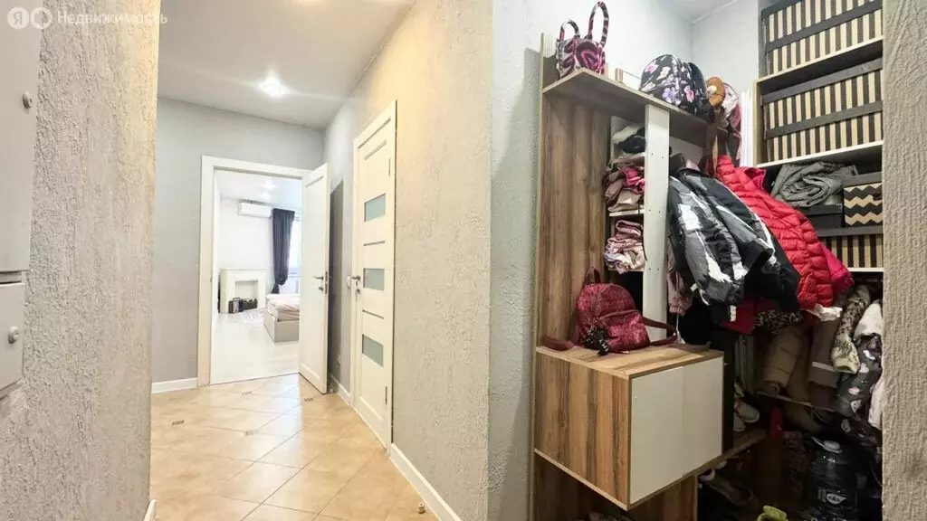 2-комнатная квартира: Екатеринбург, улица Татищева, 90 (61.3 м) - Фото 1