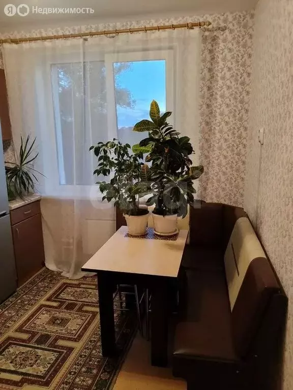 2-комнатная квартира: посёлок городского типа Васильевский Мох, улица ... - Фото 1