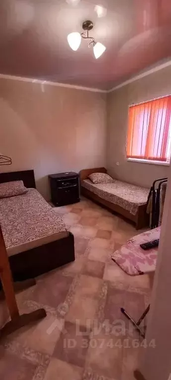 1-к кв. Краснодарский край, Сириус пгт ул. Саратовская, 3 (27.0 м) - Фото 0