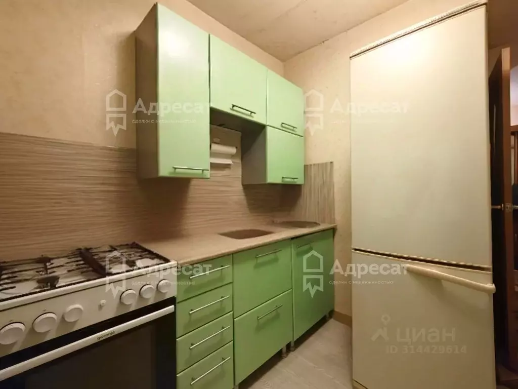 3-к кв. Волгоградская область, Волгоград ул. Генерала Штеменко, 30 ... - Фото 0