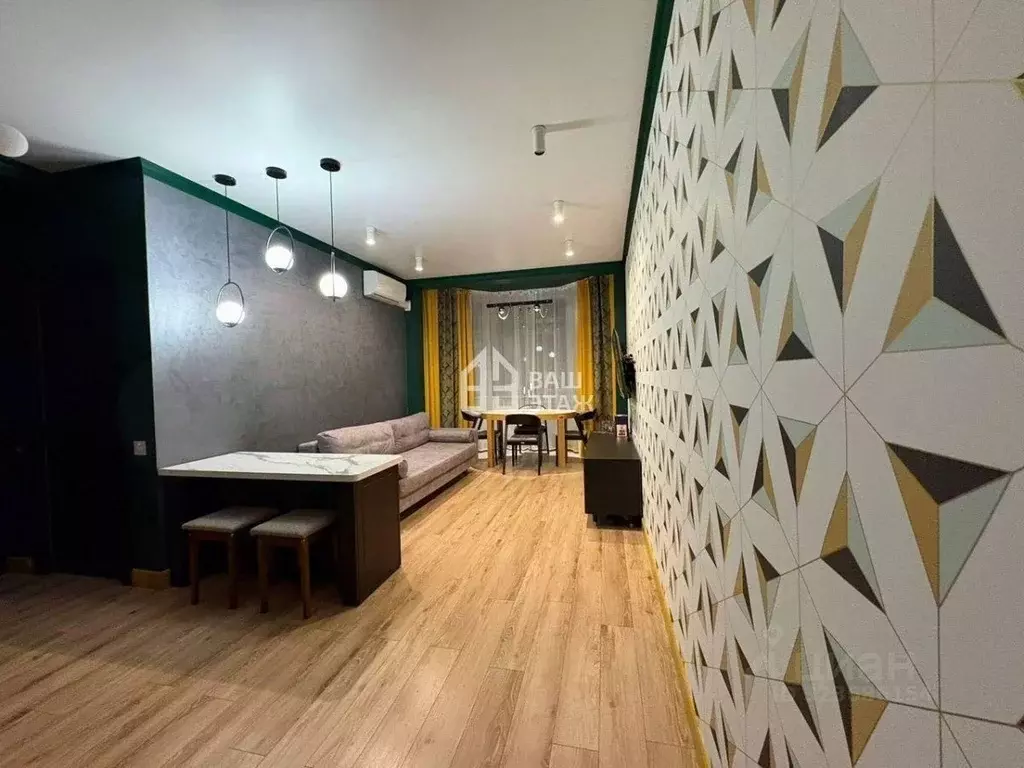 3-к кв. Калужская область, Калуга ул. 65 лет Победы, 45 (82.8 м) - Фото 1