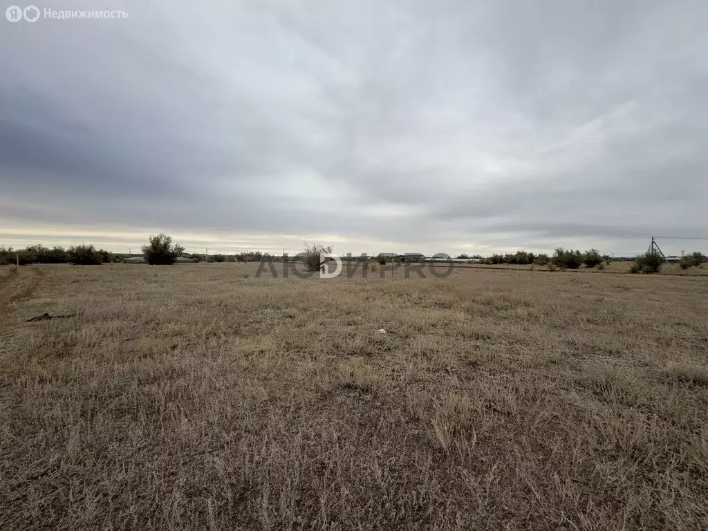 Участок в Узморье, Сиреневая улица (7.46 м) - Фото 1