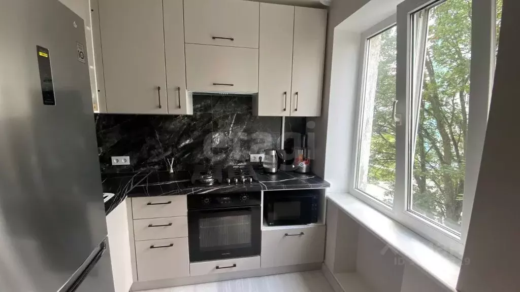 2-к кв. Калининградская область, Калининград Автомобильная ул., 15 ... - Фото 0