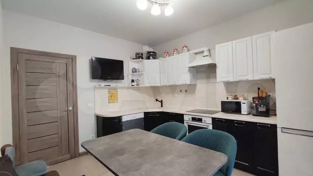 2-к. квартира, 58 м, 2/9 эт. - Фото 1