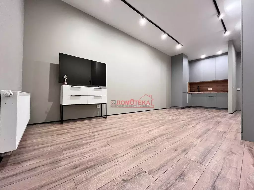 Студия Свердловская область, Екатеринбург ул. Большакова, 66 (34.1 м) - Фото 2