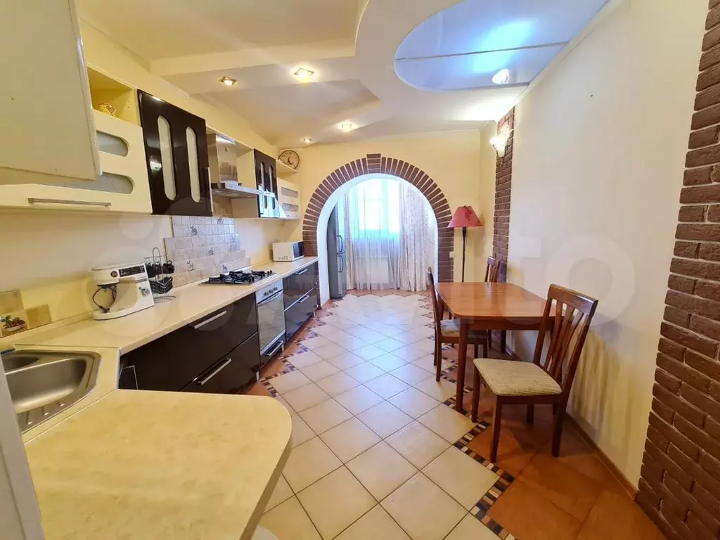 2-к. квартира, 85 м, 9/10 эт. - Фото 0