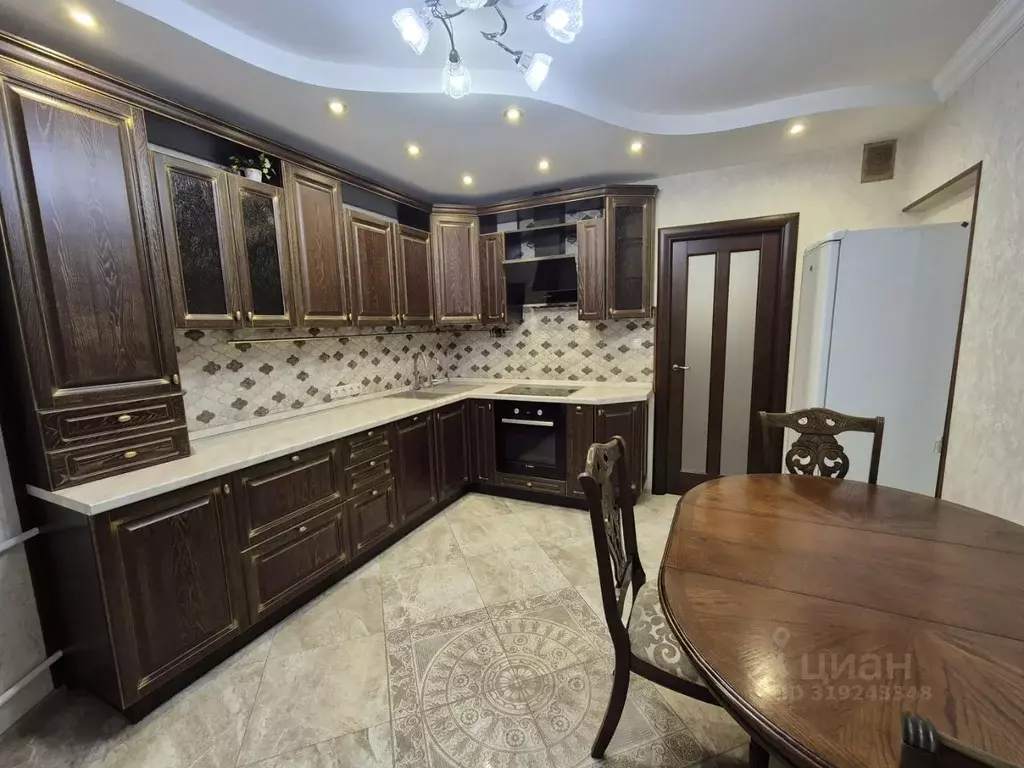 2-к кв. Москва Внуковское поселение, ул. Летчика Грицевца, 11 (63.0 м) - Фото 0