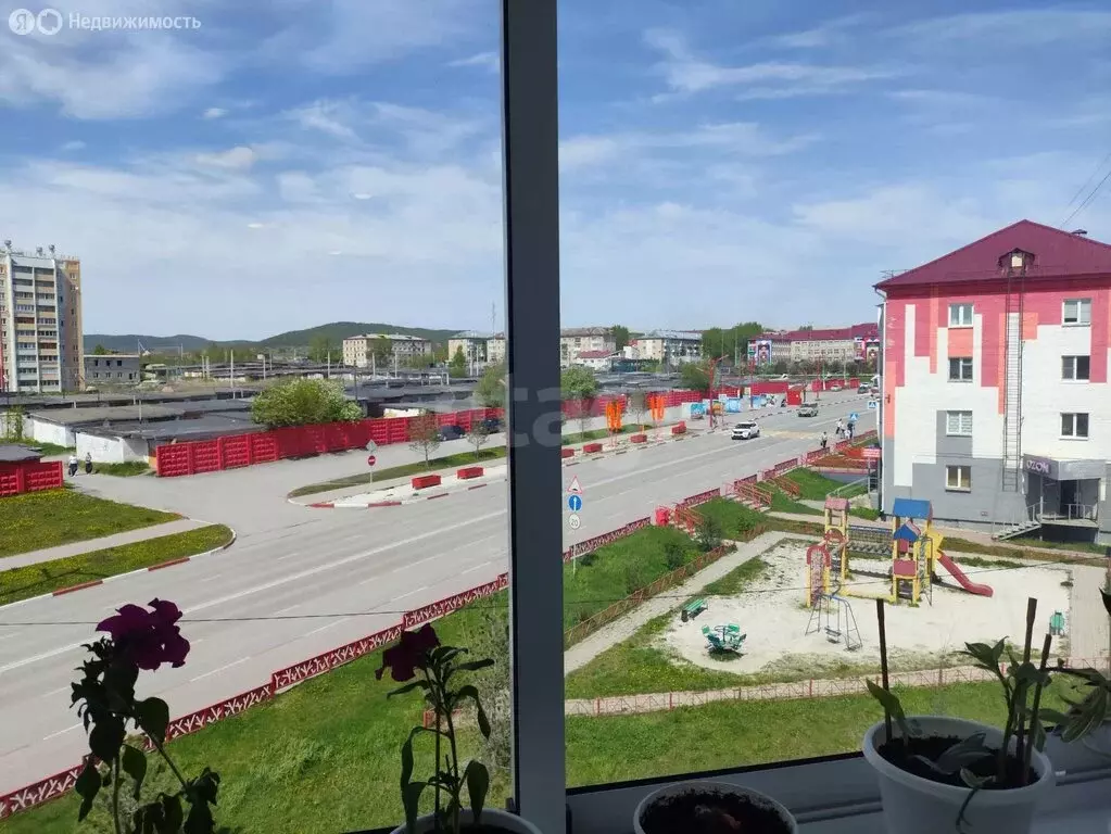 3-комнатная квартира: Сатка, Пролетарская улица, 37 (55.1 м) - Фото 2