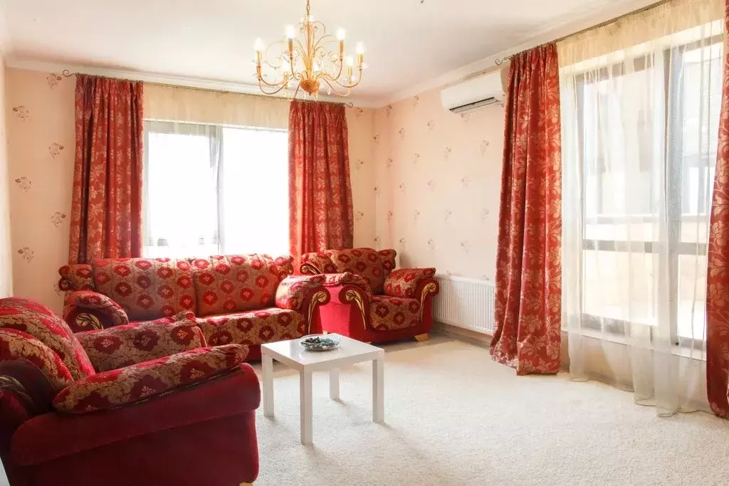 2-к кв. Тюменская область, Тюмень ул. Максима Горького, 68 (60.0 м) - Фото 2