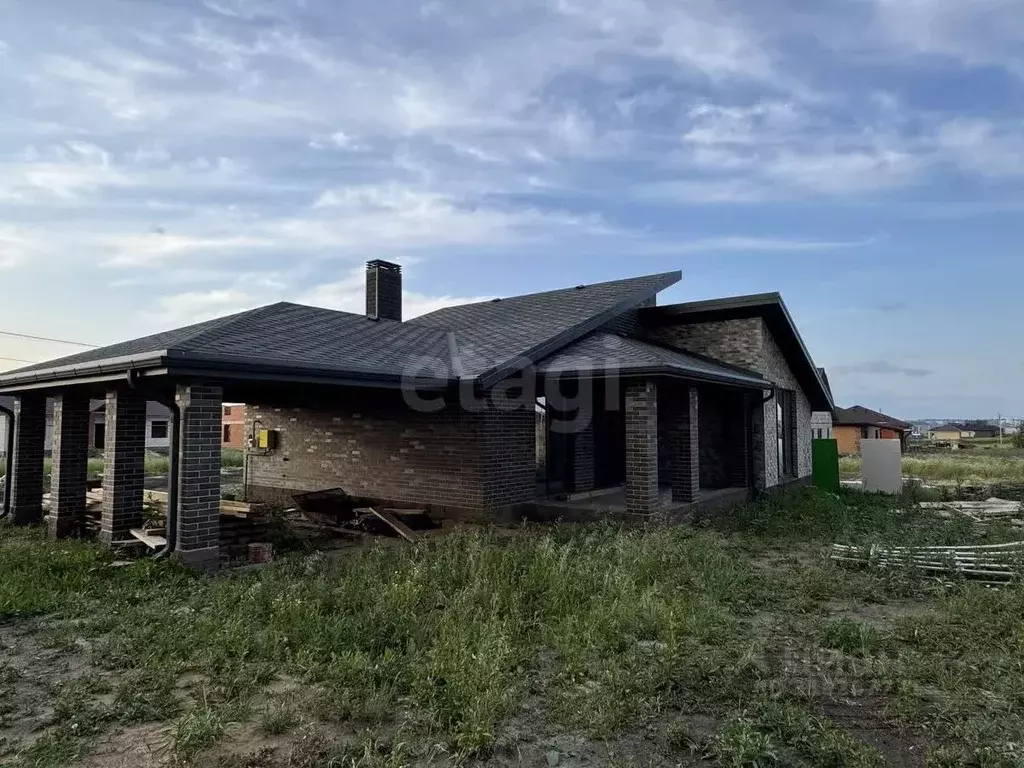 Дом в Белгородская область, Белгородский район, с. Стрелецкое ул. ... - Фото 1
