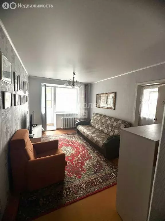 3-комнатная квартира: Ишим, улица Шаронова, 5 (38 м) - Фото 1