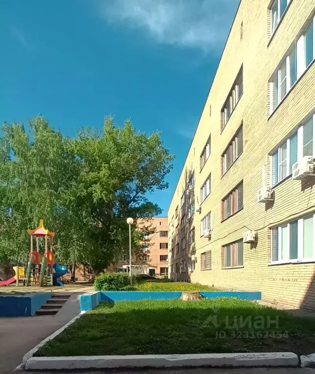 2-к кв. Самарская область, Тольятти Юбилейная ул., 4 (45.0 м) - Фото 1