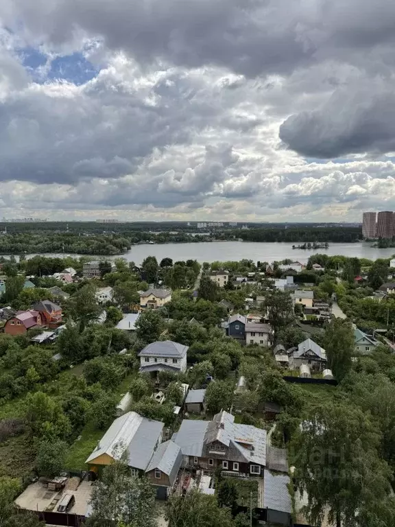 2-к кв. Московская область, Красногорск ул. Авангардная, 6 (41.8 м) - Фото 2