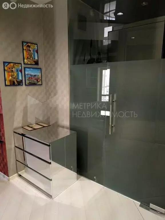 1-комнатная квартира: Тюмень, улица Самарцева, 8 (52 м) - Фото 1